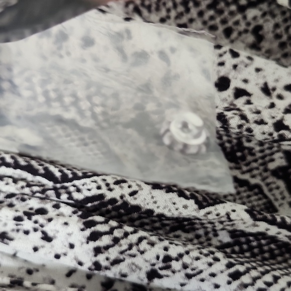 Love and legend jumpsuit - Picture 7 of 15